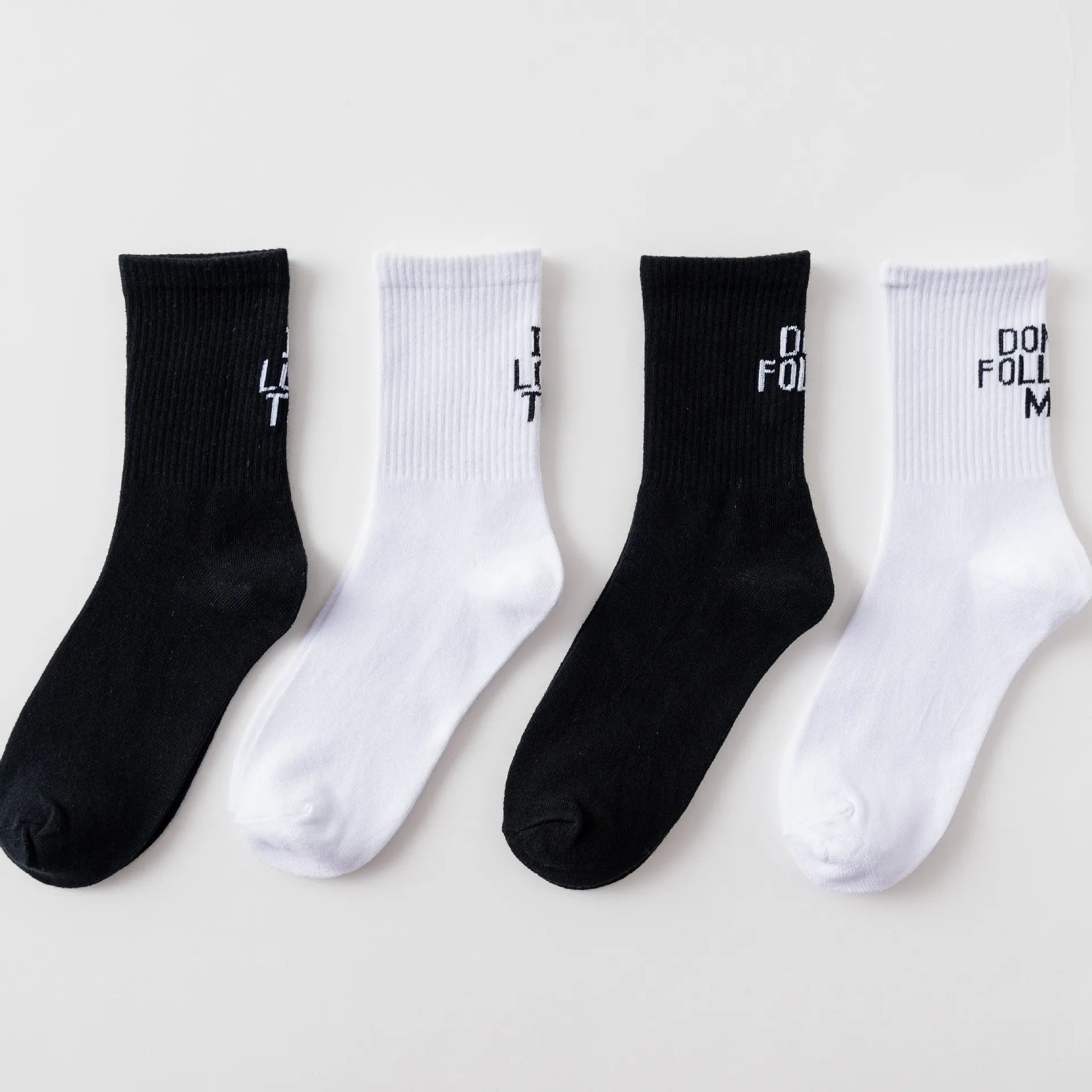 1/2 Pairs Unisex "I'm Lost Too" Letter Printed Cotton Socks Funny Novel Soft Comfortable Sweat Absorbing Breathable Casual Socks