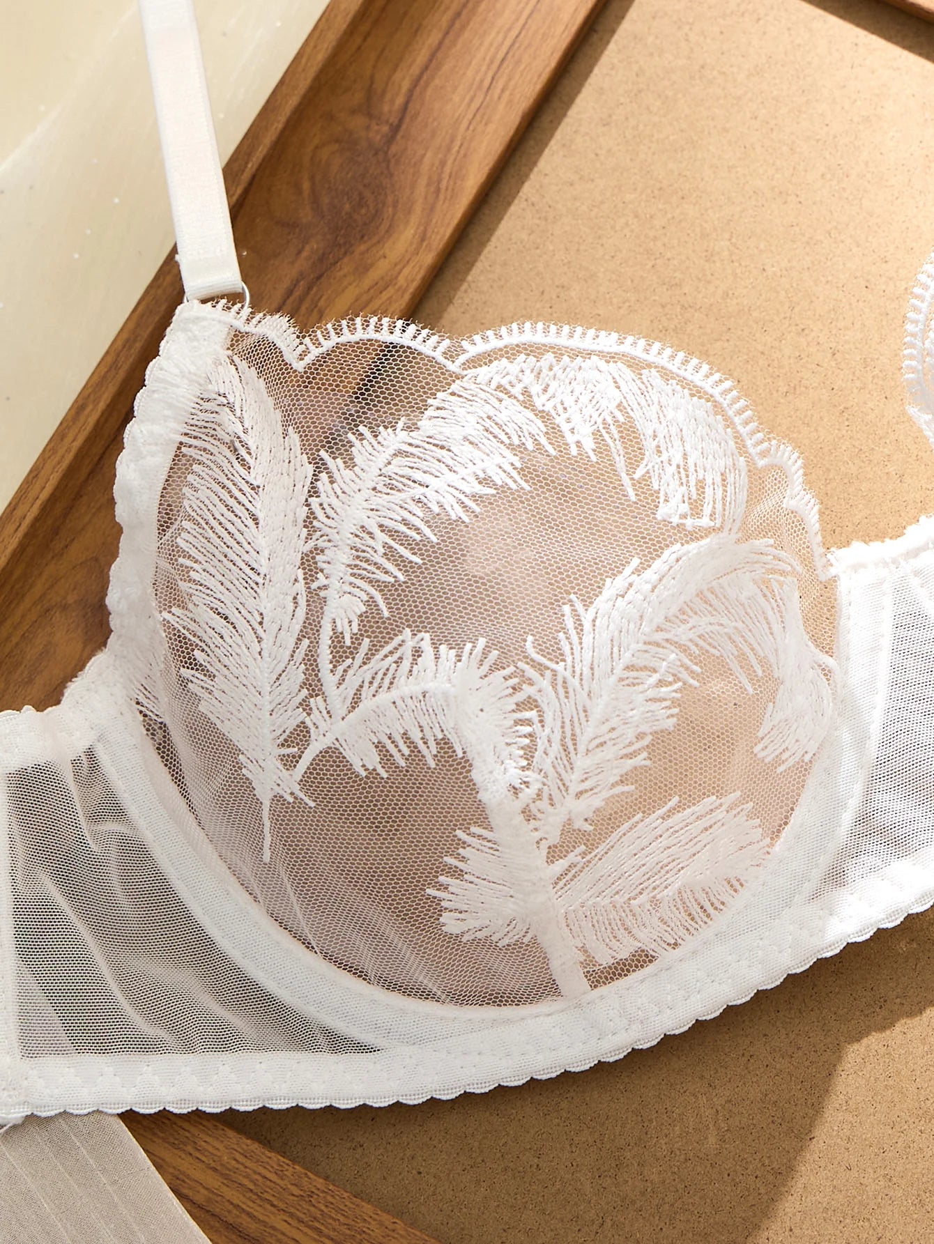 White Feather Comfortable Underwear Set Soft Fashionable Women's Close-Fitting Apparel Combination