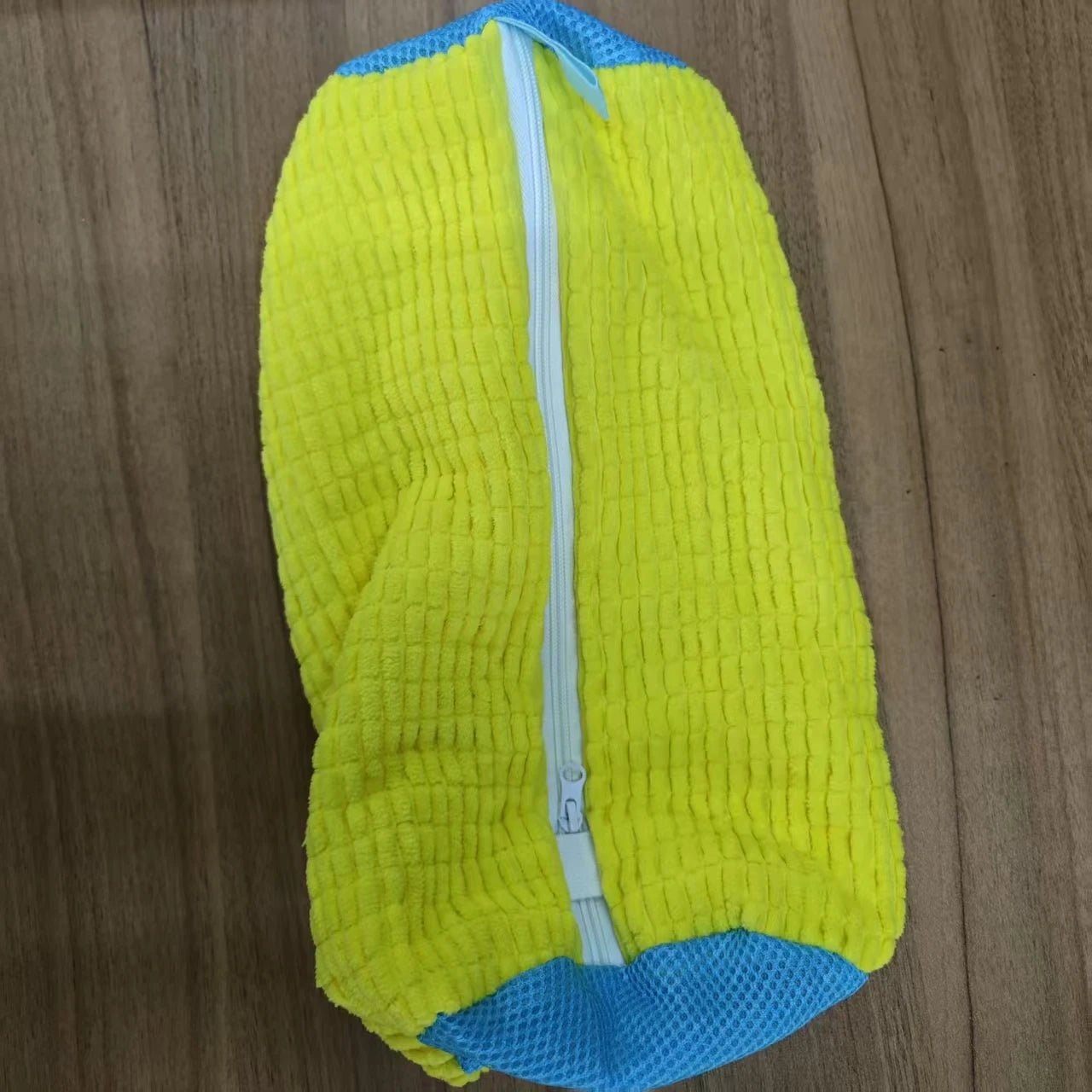 1Pcs Shoe Washing Machine Bag, Sneaker Laundry Bag for Washing Machine Extra Long and Thick Microfibre Fluff Reusable for Washer