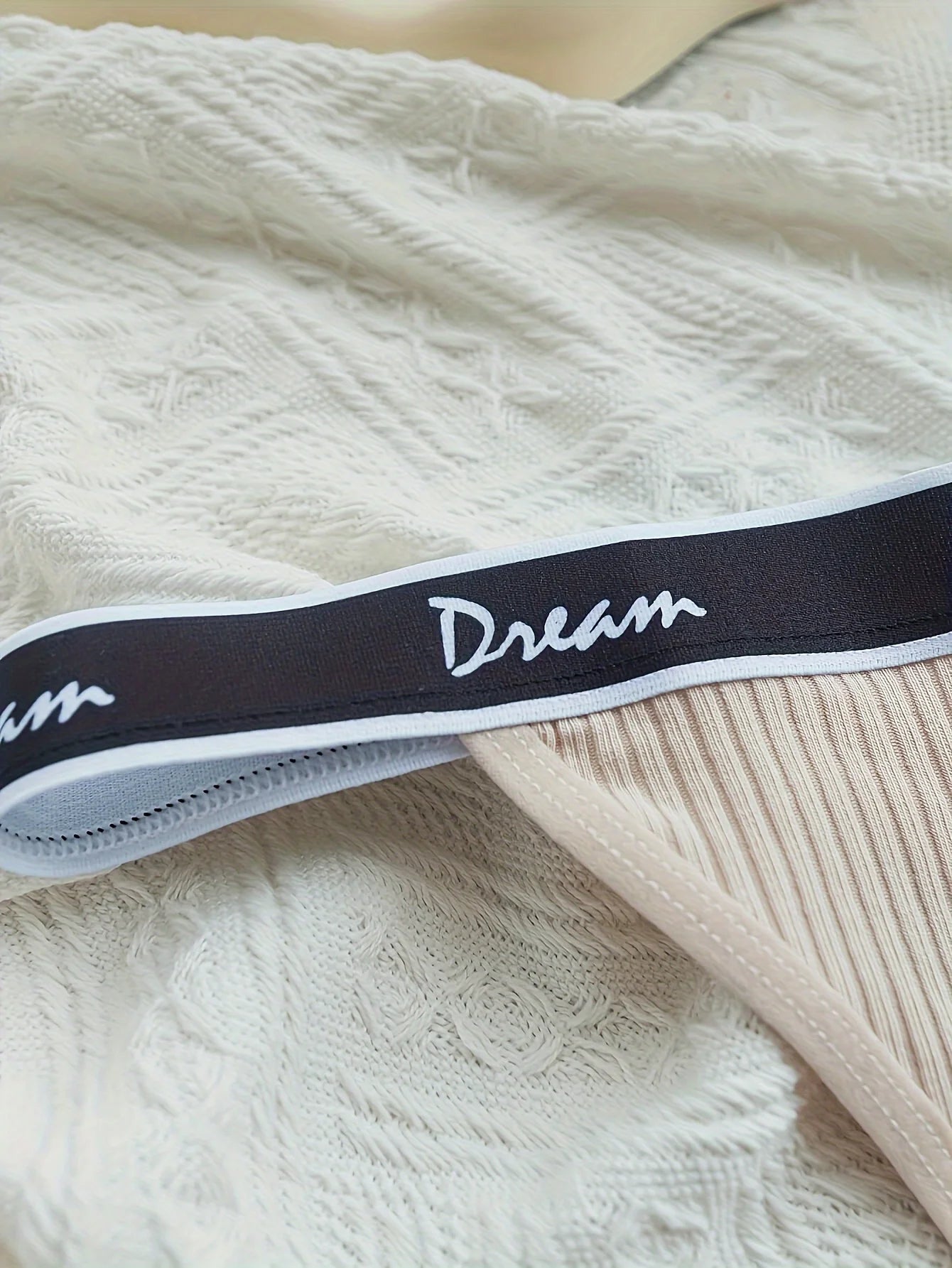 5-piece mixed color simple English belt, perforated women's thong, pure cotton inner lining women's underwear