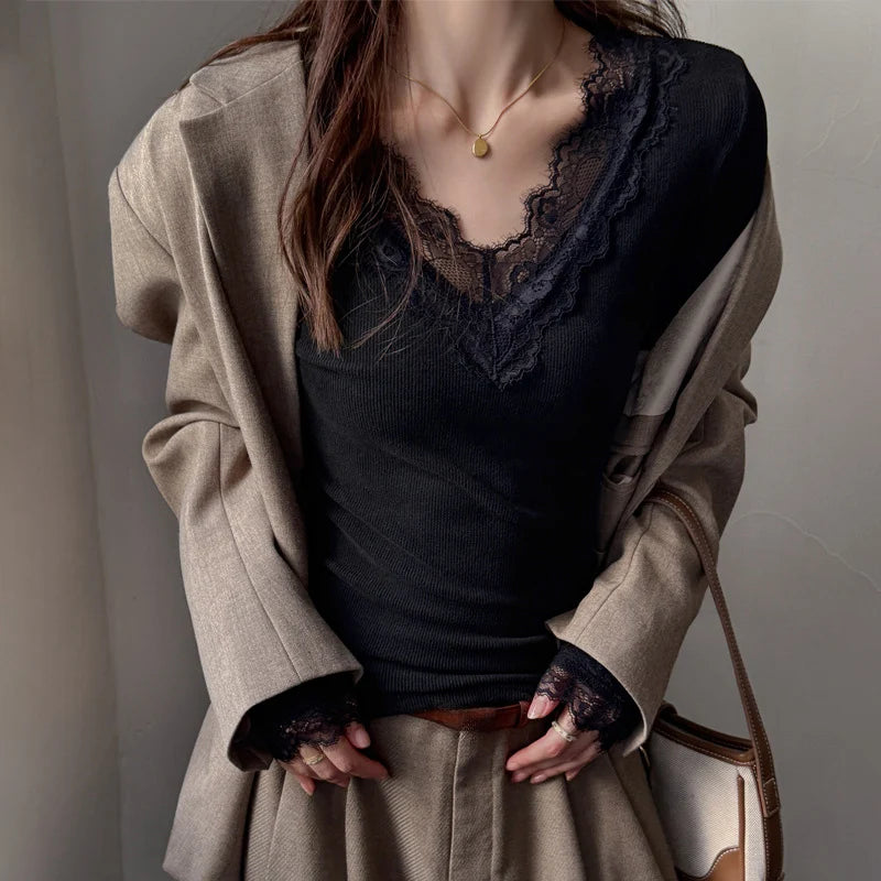 Sexy V-Neck Long Sleeve T-Shirt Women Fashion Lace Patchwork Solid Color Bottoming Shirt Spring Autumn Stretch Slimming Base Tee