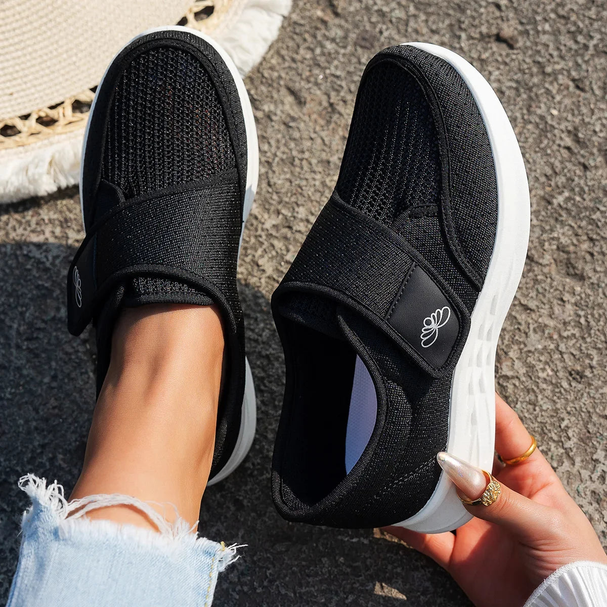 2025 Women's Summer Shoes New Fashionable Breathable Women's Casual Walking Cloth Shoes Cheap Shoes Clearance