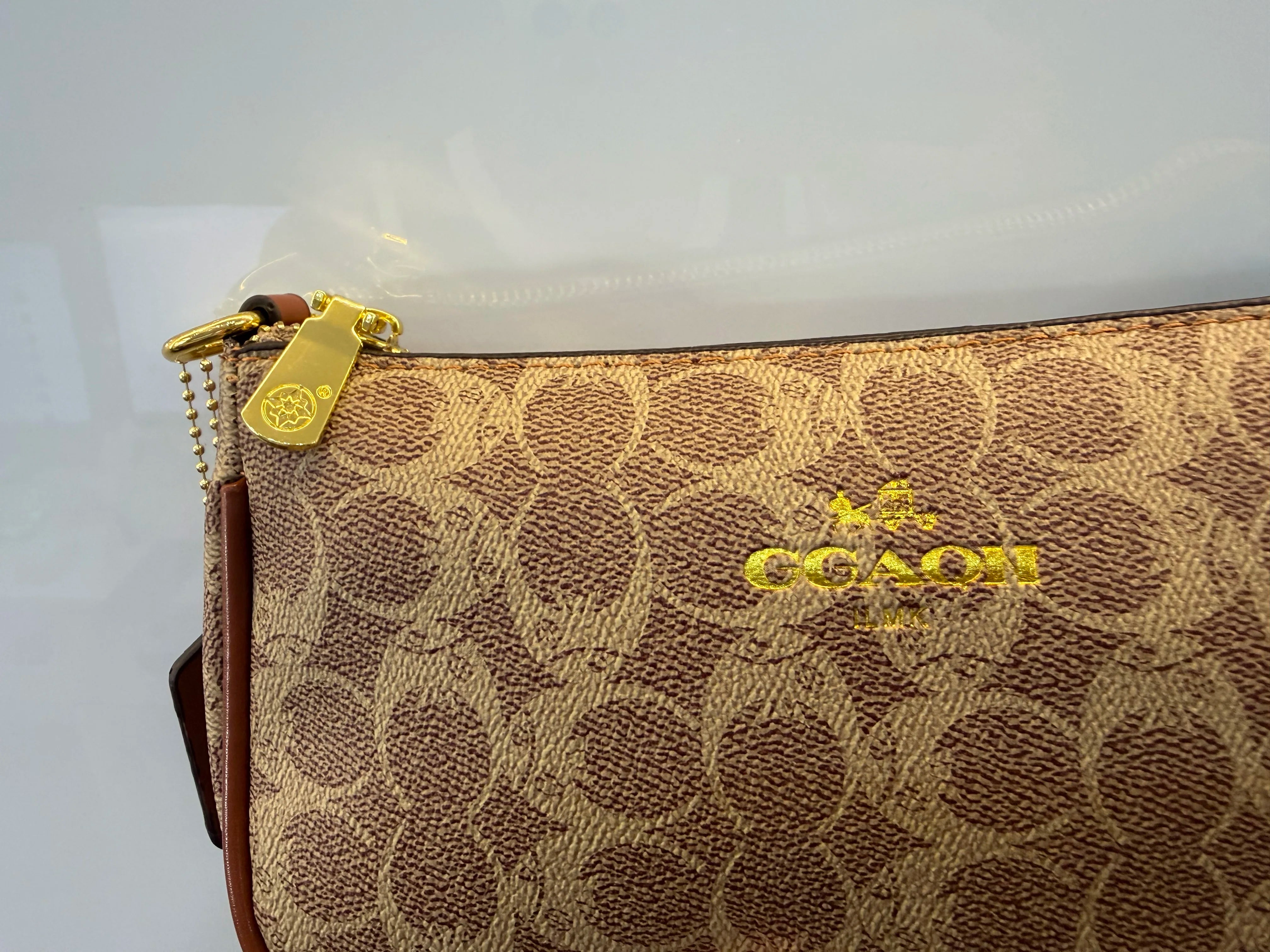 Stylish Women’s Underarm Bag for Work & Date