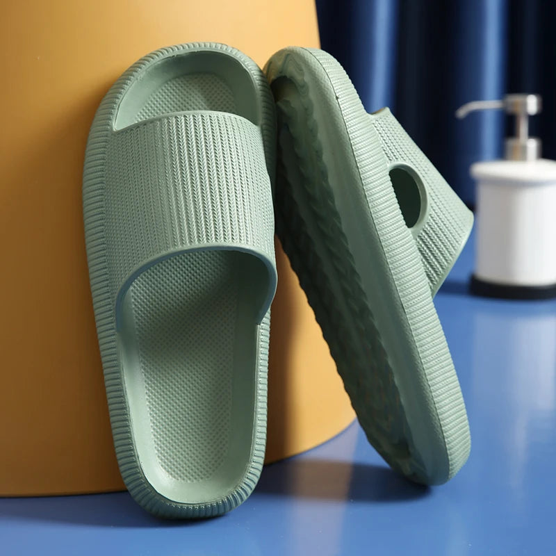 2023 summer slippers Home EVA cloud thick soles women's sandals indoor bathroom non-slip slide women's men's slippers slippers
