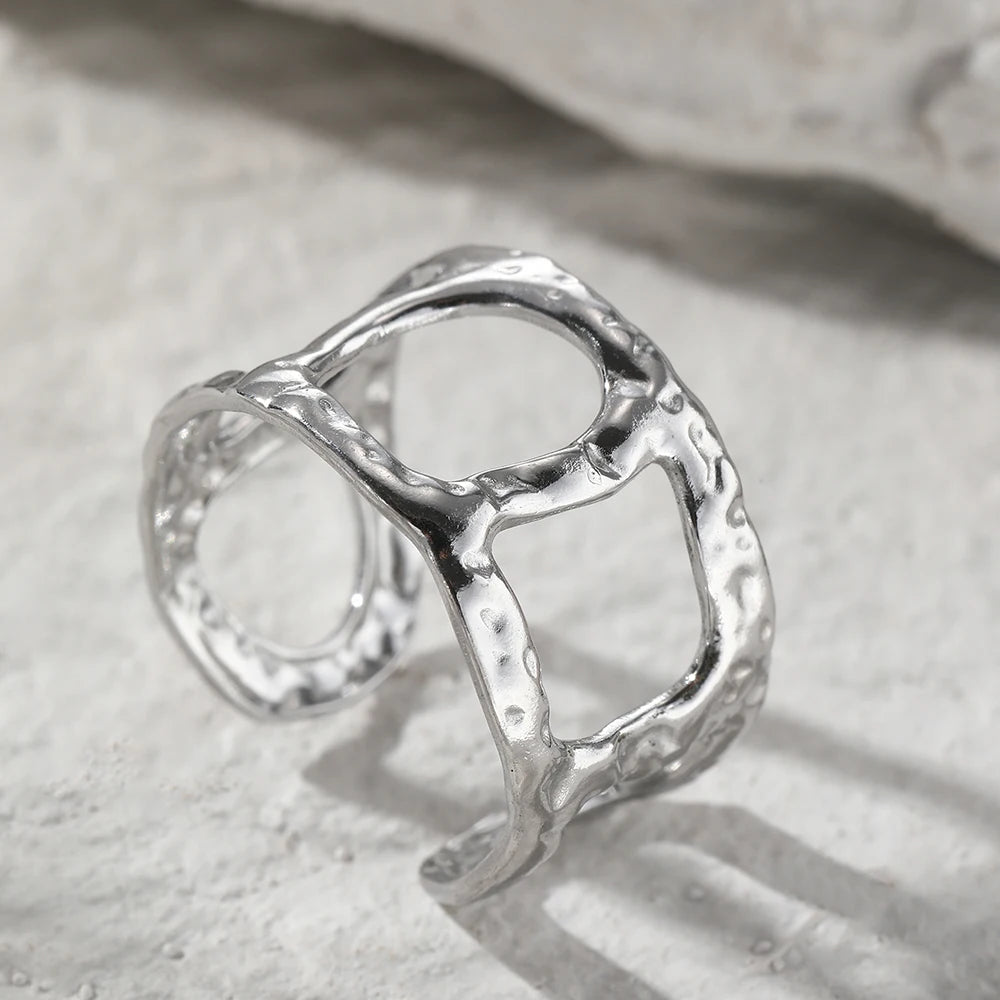 Stainless Steel Rings Trending Products Classic Atmosphere Fashion Openwork Engraving Fine Rings For Women Jewelry Unique Gifts