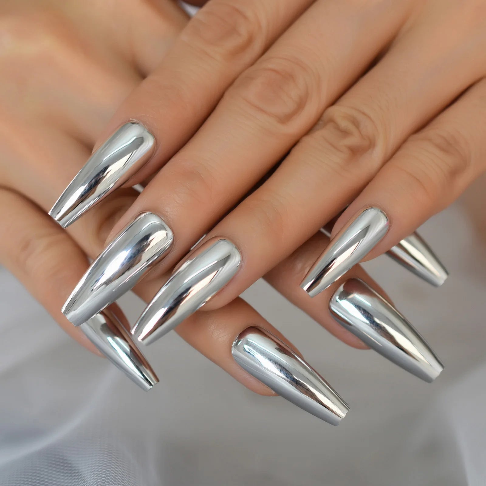 Shiny Punk Style Metallic Silver Coffin False Fake Nails Metal Plating Acrylic Reflective Mirror Press on Ballet Nail Art Tips