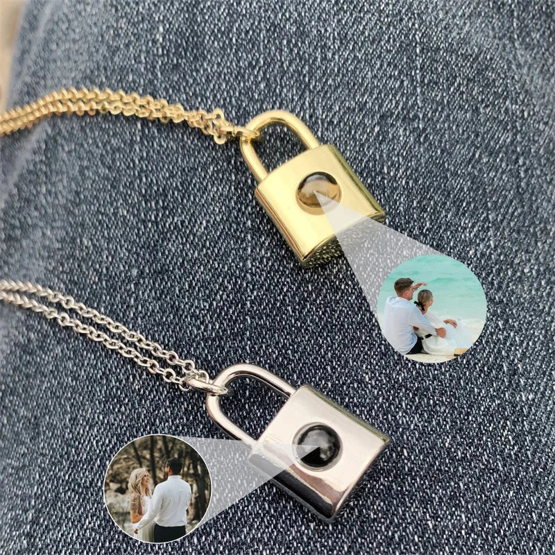 Personalised Love Lock Shape Necklace Custom Photo Projection Necklace Silver Lock Pendant Gift for Girlfriend Women Memory Gift