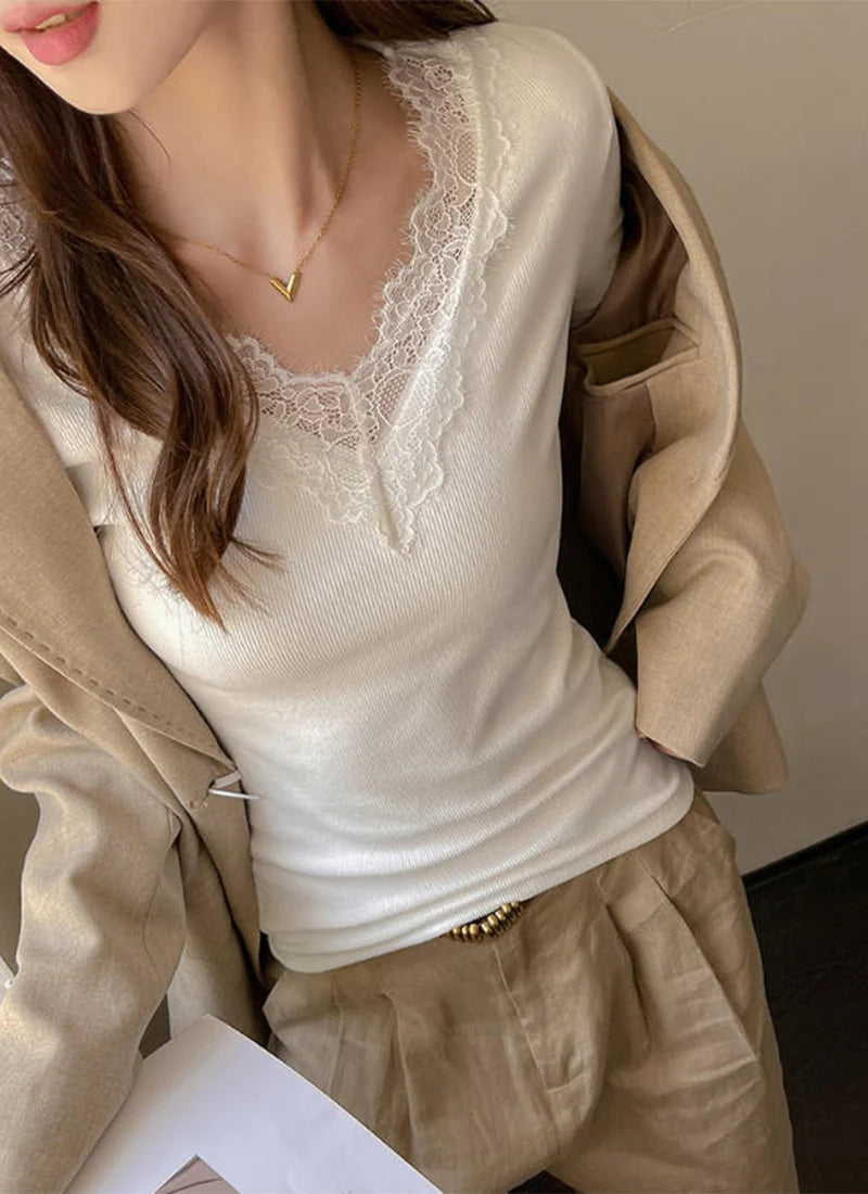 Sexy V-Neck Long Sleeve T-Shirt Women Fashion Lace Patchwork Solid Color Bottoming Shirt Spring Autumn Stretch Slimming Base Tee