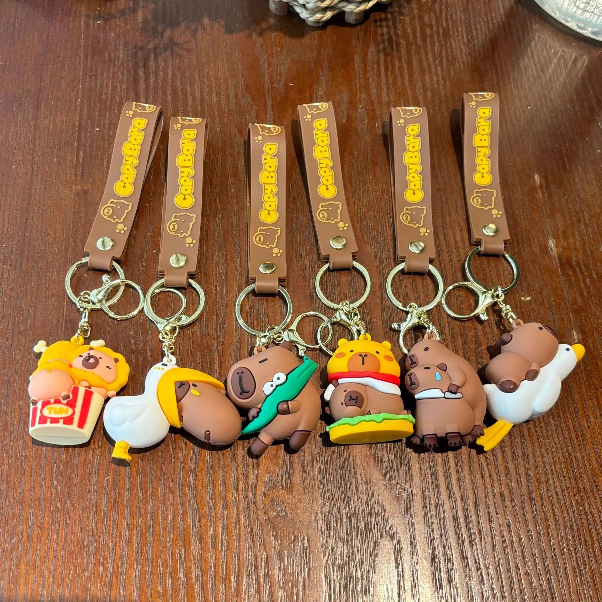 Cute Capybara Animal Keychains For Creative Car Keychain Cartoon Capibala Pendant Women Doll Keyring Charm Holiday Gifts Jewelry