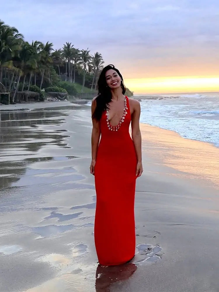 Women's Shell Chain Halter Maxi Dress Deep V Neck Sleeveless Backless Bodycon Dresses Casual Vacation Party Beach Fashion Gown
