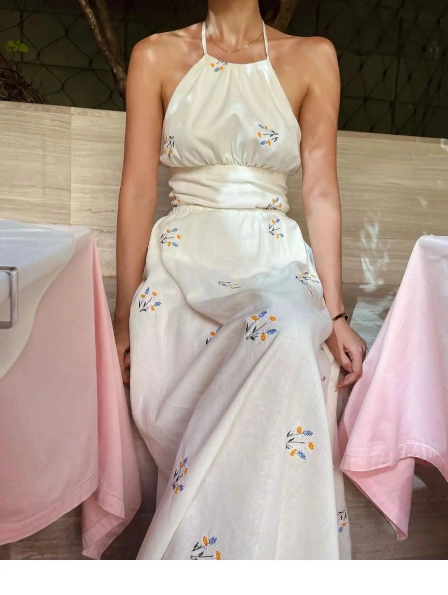 Korean style Women Summer Sleeveless Cotton Hemp Halter Neck Dress Daisy Embroidery Backless Lace Up Midi Holiday Dress