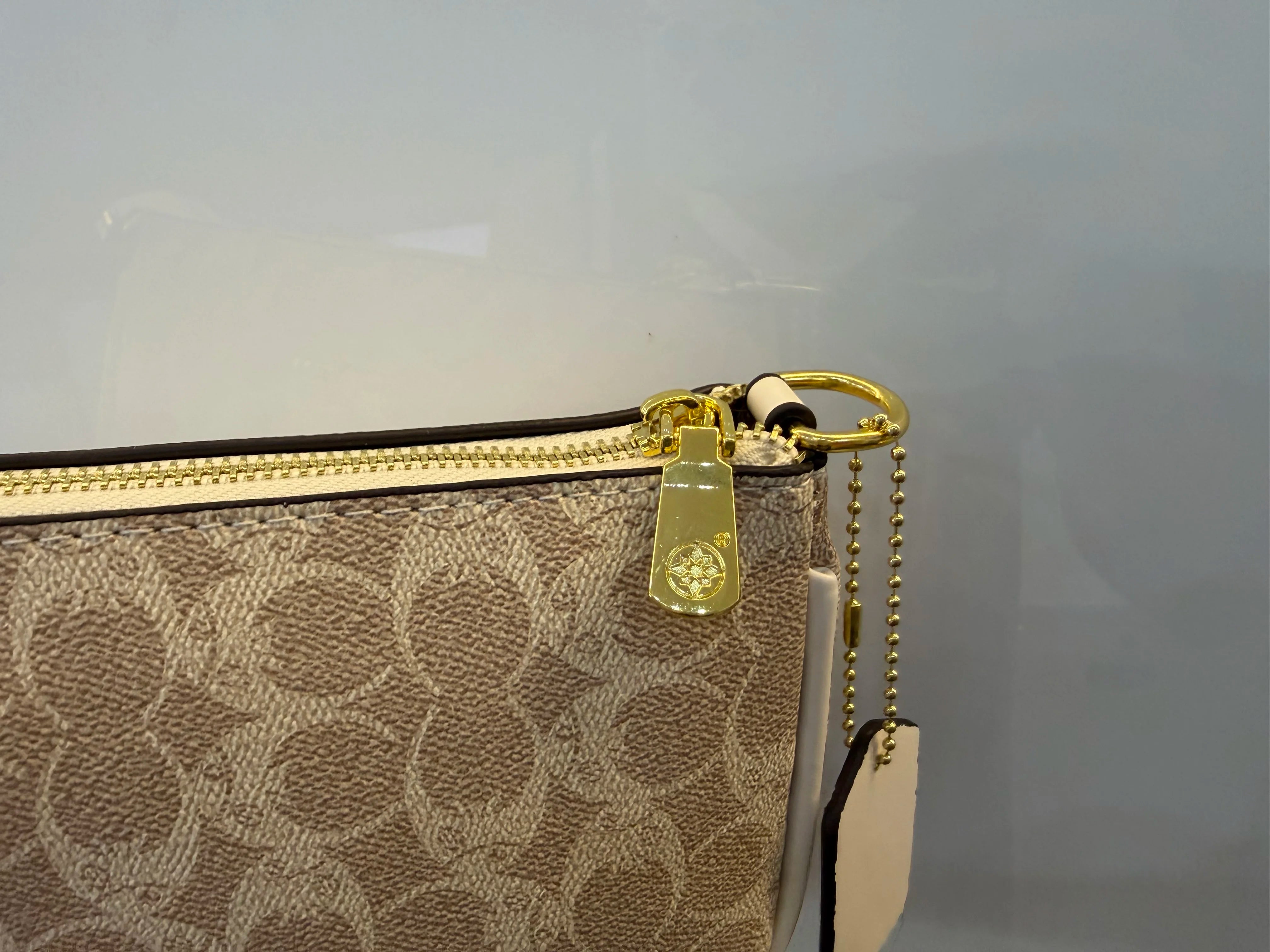 Stylish Women’s Underarm Bag for Work & Date