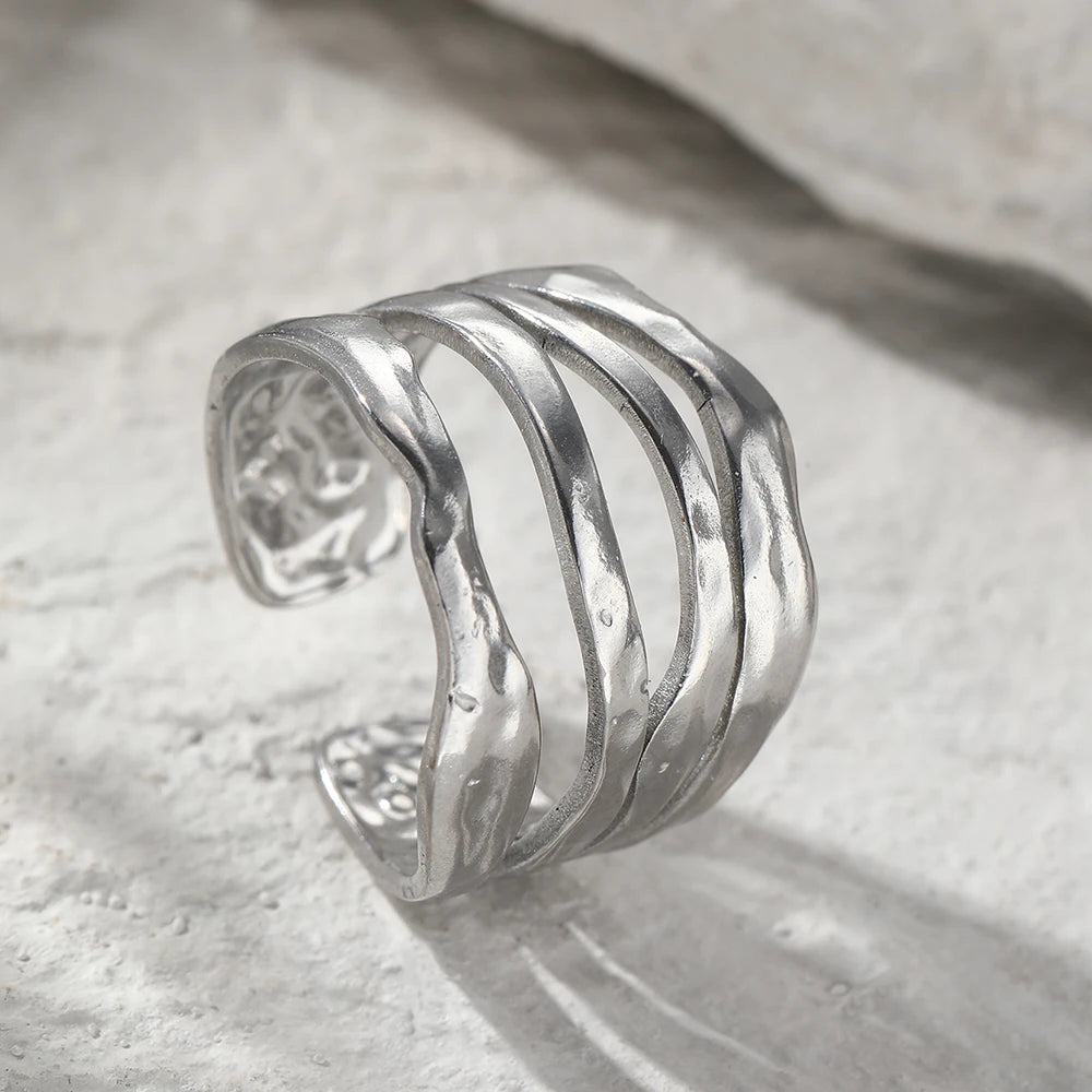 Stainless Steel Rings Trending Products Classic Atmosphere Fashion Openwork Engraving Fine Rings For Women Jewelry Unique Gifts