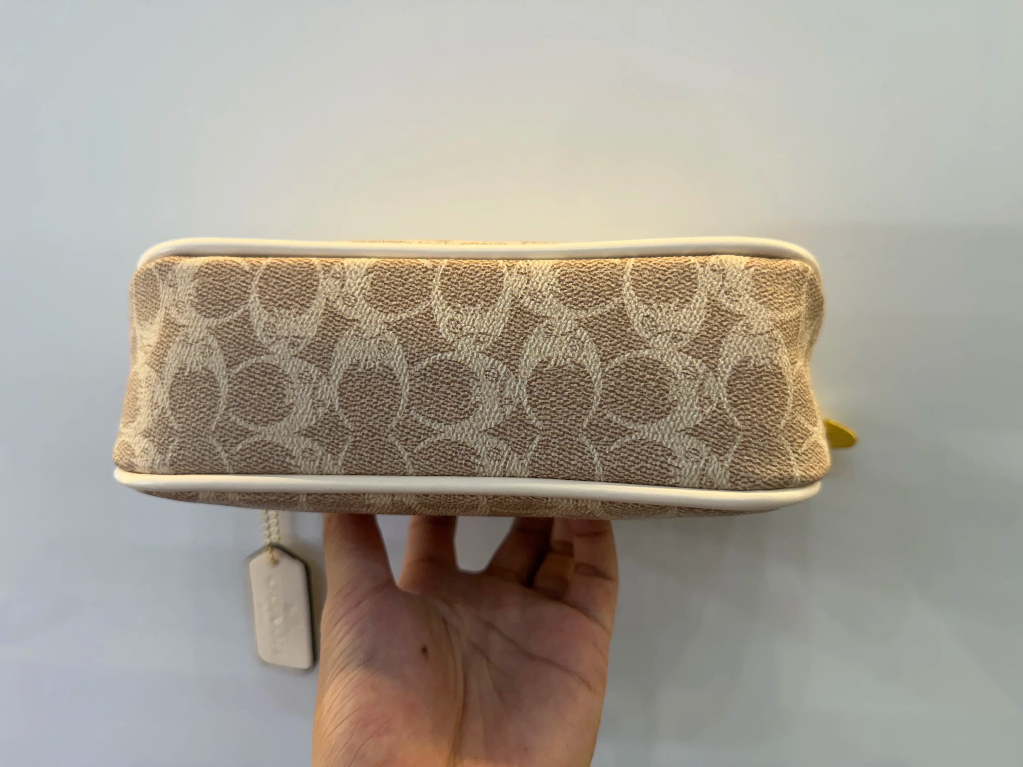 Stylish Women’s Underarm Bag for Work & Date