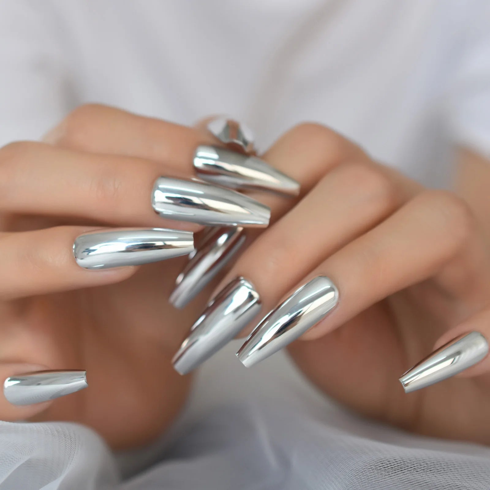 Shiny Punk Style Metallic Silver Coffin False Fake Nails Metal Plating Acrylic Reflective Mirror Press on Ballet Nail Art Tips