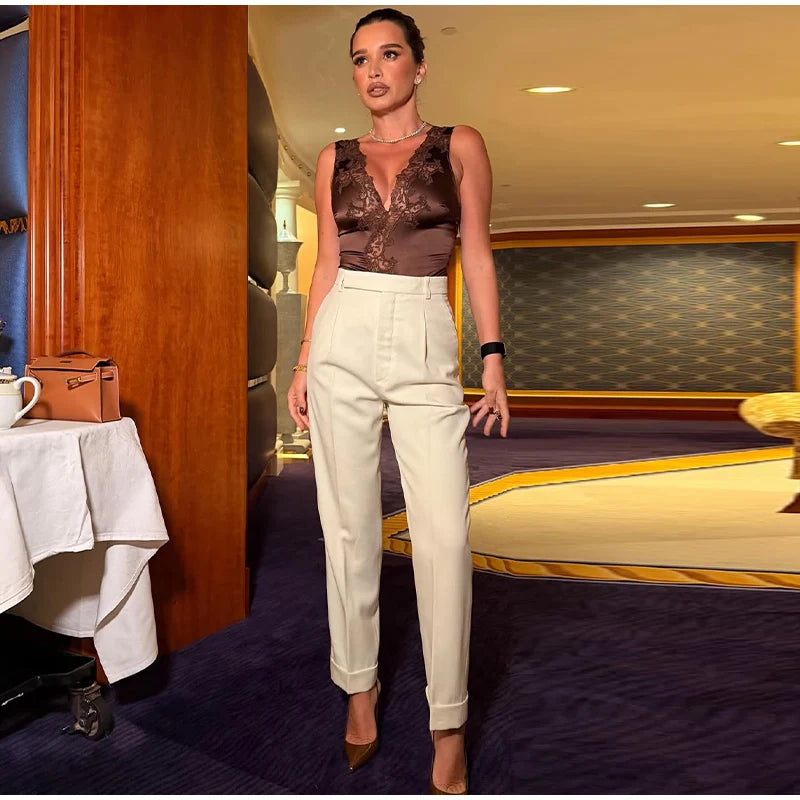 Sexy Lace Spliced Women's Jumpsuits Stain V-neck Sleeveless Slim Waist Cinching Jumpsuit 2026 Spring New Lady High Street Tops