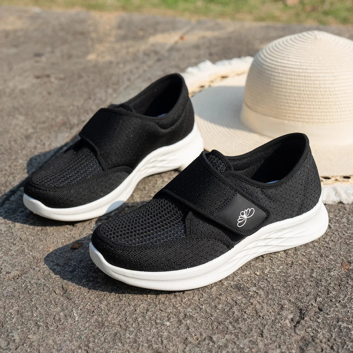 2025 Women's Summer Shoes New Fashionable Breathable Women's Casual Walking Cloth Shoes Cheap Shoes Clearance