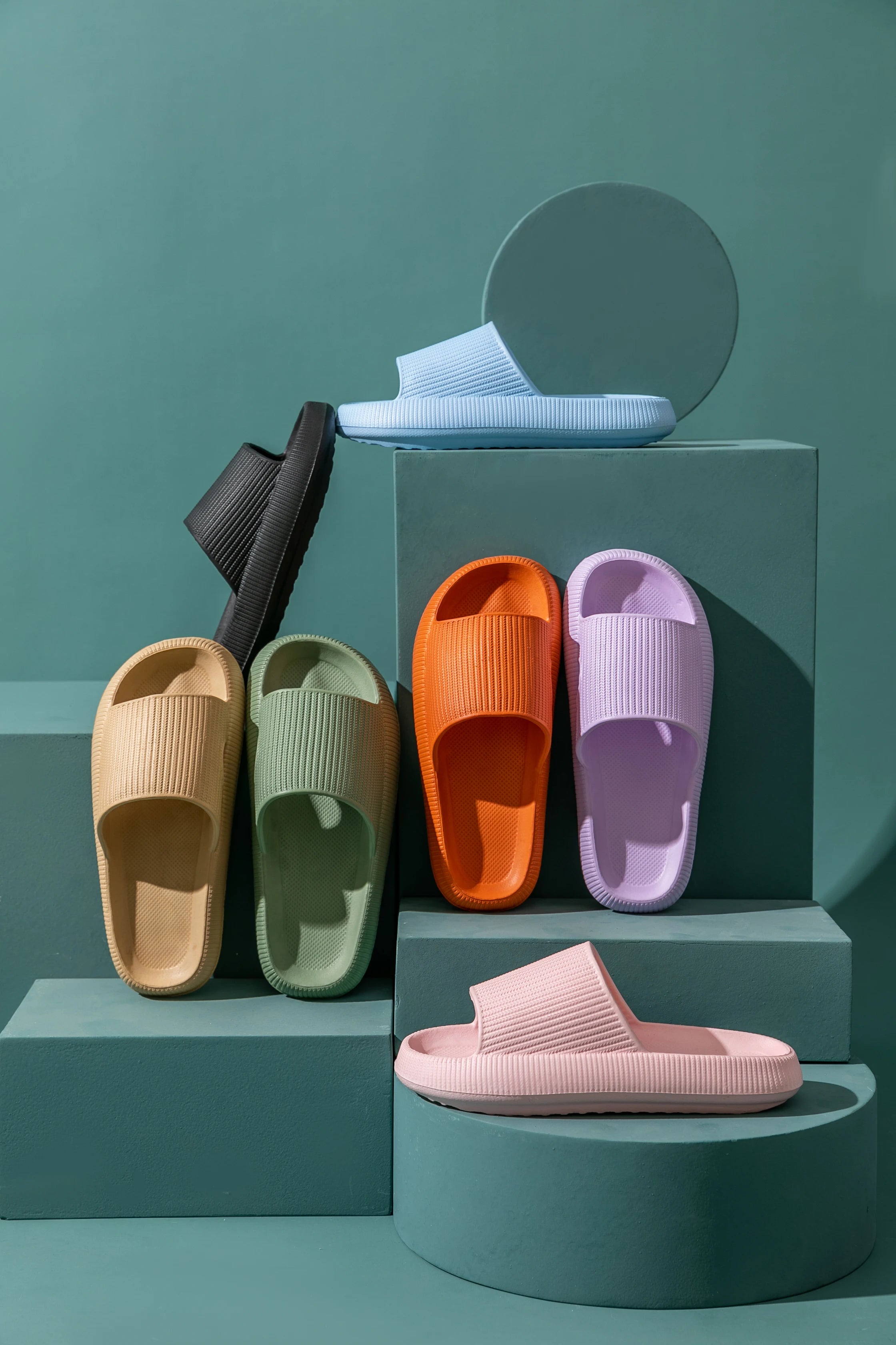 2023 summer slippers Home EVA cloud thick soles women's sandals indoor bathroom non-slip slide women's men's slippers slippers