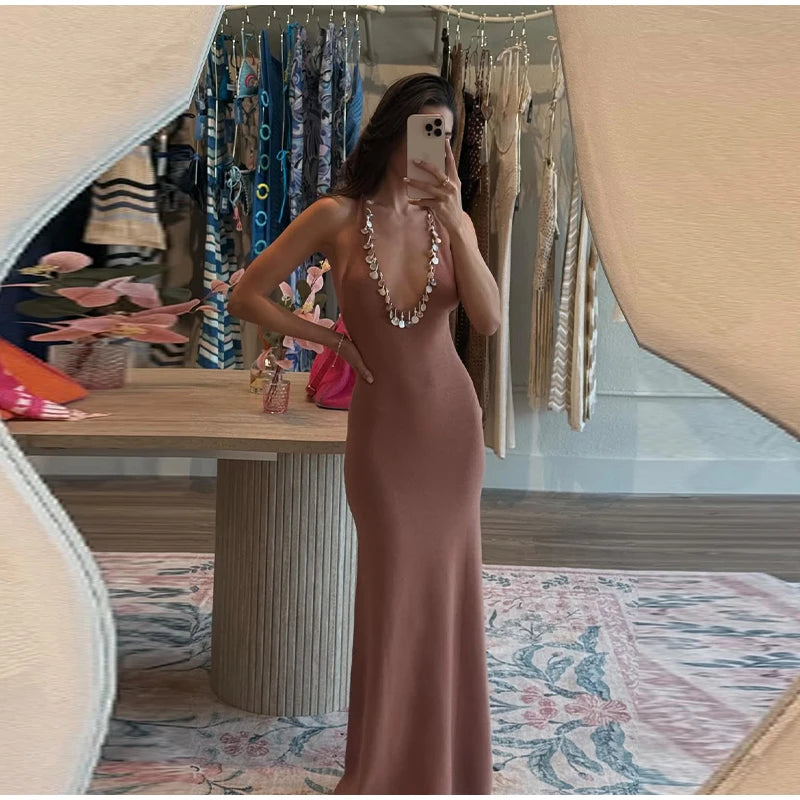 Women's Shell Chain Halter Maxi Dress Deep V Neck Sleeveless Backless Bodycon Dresses Casual Vacation Party Beach Fashion Gown