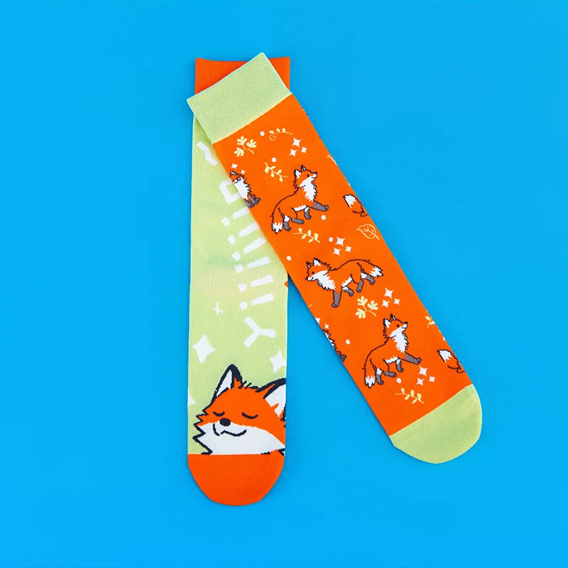 1 Pair Dual Design Cute Fox Socks - Smiley Face & All-Over Print Asymmetric Socks