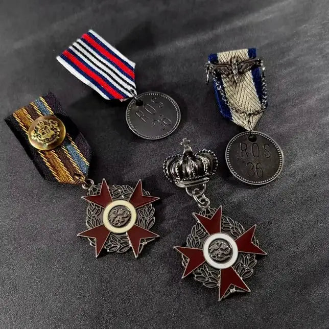 Hot selling trendy product Instagram style coat badge clothing accessories Cross Crown Medal brooch